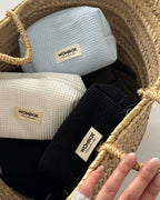 Neceser Waffle Off White de Wombox - neceser de viaje - detalle