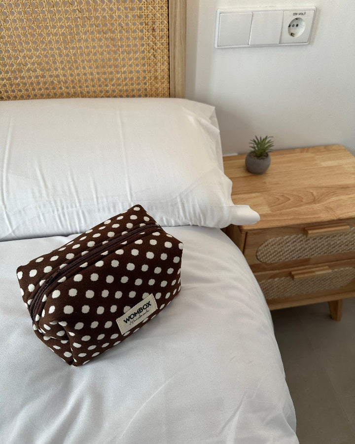Neceser in Brown Bold Polka