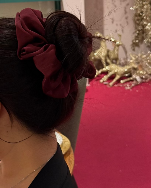 Coletero Wine Red de Wombox - coletero para el pelo - detalle