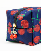 Neceser Rouge Cherry de Wombox - neceser de viaje - foto de producto