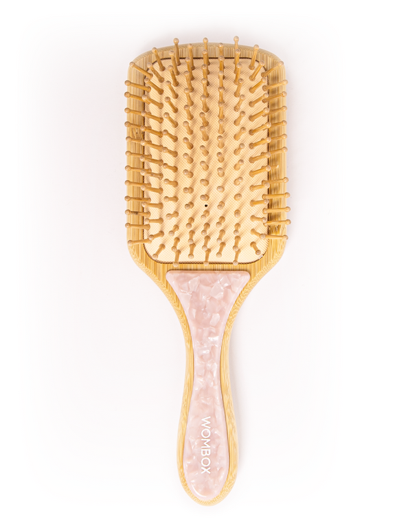 Cepillo Paddle de Bambú Cuadrado Rosy Glow de Wombox - cepillo de bambu para el pelo