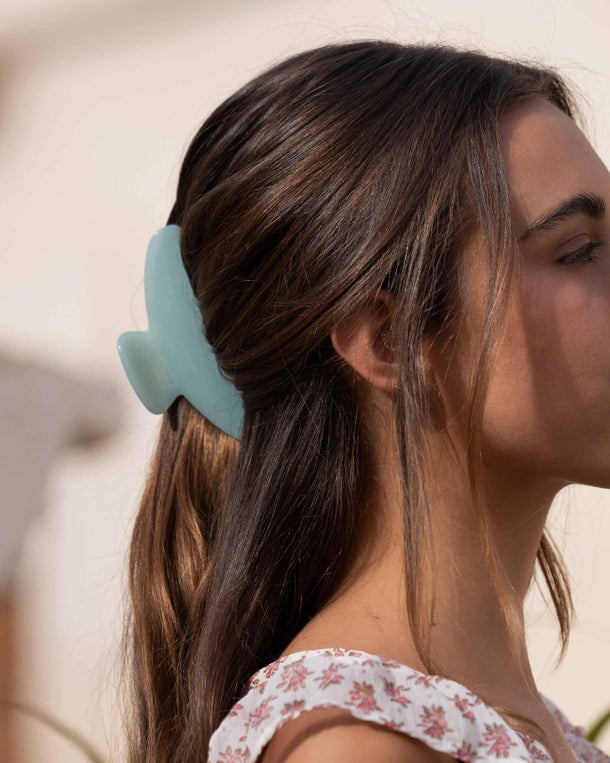 Pinza grande Mint Green de Wombox - pinza de pelo - detalle
