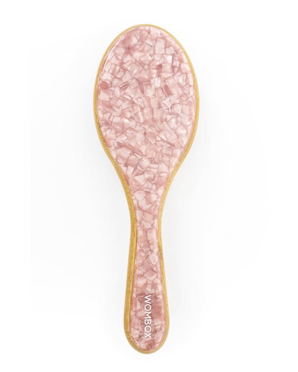 Cepillo Paddle de Bambú Ovalado Rosy Glow de Wombox - cepillo de bambu para el pelo - detalle